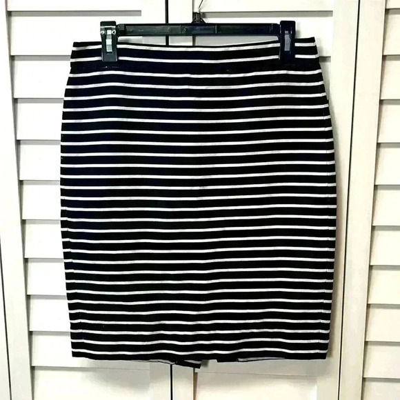 J. Crew Linen Blend Pencil Skirt Size 4 Black & White - Picture 1 of 6